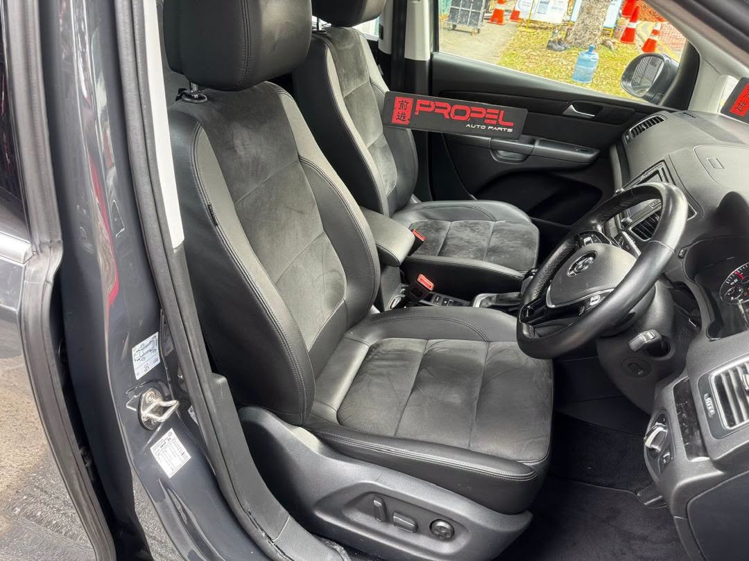 propelauto's tweet photo. 🖤🚘VW Sharan owners! Upgrade your interior with genuine black leather + Alcantara seats. ✨
Complete 3-row set with headrests. ✅📦
Only 1 set available at Propel Auto Parts Singapore!
DM now.🔥 📩
#PropelAuto #VWSharan #Volkswagen #Singapore https://t.co/lqmazc1Qcr