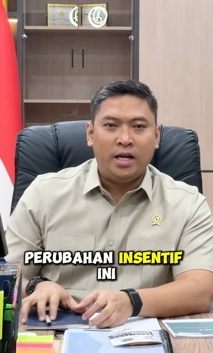 reftif_'s tweet photo. Mulai tanggal 5 Oktober 2026 insentif mitra SPPG akan berubah.

Yang awalnya 6 juta perhari diganti dengan 2.000 per porsi yang dibuat per SPPG

Para mitra tampak protes dengan kebijakan ini, tercermin dari komentar-komentar yang mereka layangkan di konten Bos BGN.

Kemarin para manajer KDMP yang protes, sekarang para mitra SPPG😃