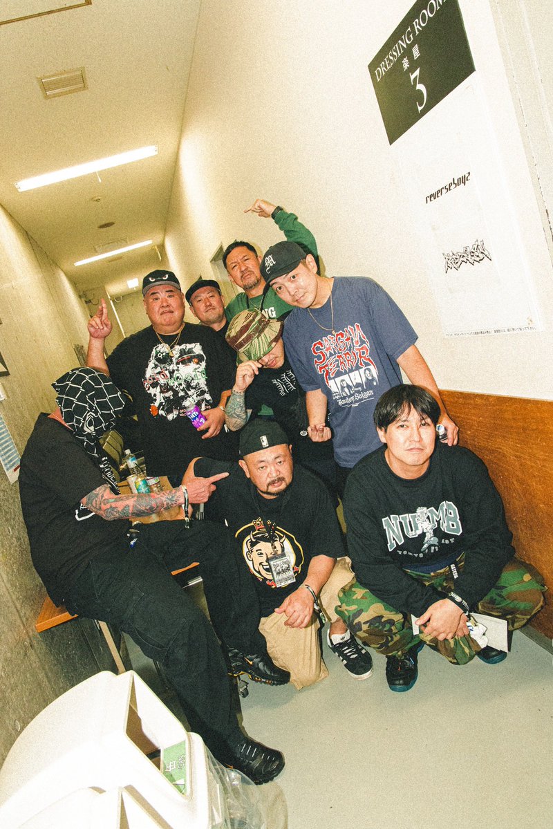 koba168's tweet photo. BLOODAXE 2026 is over. いつものように1年規模で準備すすめて、今年は海外組6バンド関連ツアー&amp;フェス含め13企画無事に終えれて深い充足感で何より楽しかった！さらにPAIN OF TRUTHマイケルからプロポーズのアテンドも託されてたから実現出来て感無量。全国各地サポートありがとう！See you in 2027. https://t.co/bkKZeuWYF3