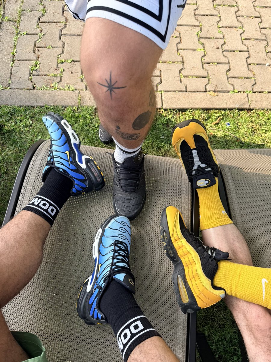 nikeguybr's tweet photo. Triple threat. Which one would you lick first? #niketn #nikeairmax95 https://t.co/HB3o1om4pm