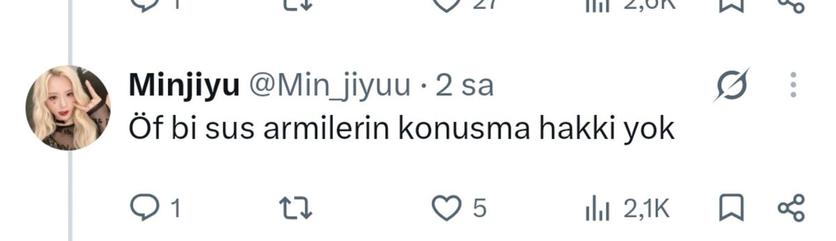 skzmomm's tweet photo. 2 saattir bu yoruma gülüyorum 😂😂😂 https://t.co/p96w1EZN4v