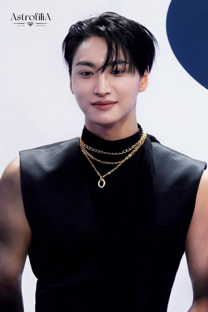 Astro43filiA's tweet photo. 260919
🤧

#SEONGHWA #성화 #ATEEZ #에이티즈 https://t.co/LkCwFpW9Ca