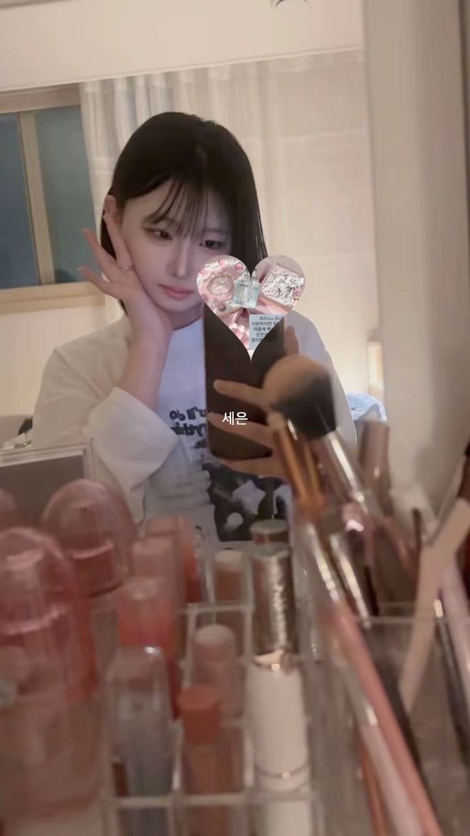 ouxeaoi1's tweet photo. 나 안아조 https://t.co/Jk082Tx7ru
