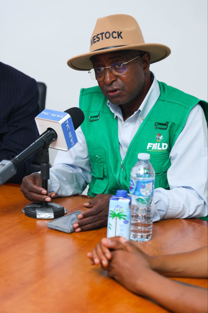 Origintechng's tweet photo. The Honourable Minister of Livestock Development, Alhaji Idi Mukhtar Maiha, visited Origin Tech Group to gain firsthand insight into our operations and the work we are doing to add value to Nigeria’s livestock value chain.

#origintechgroup 
#theleadingfoodsystemscompany 
#agriculture 
#foodsecurity 
#livestockdevelopment