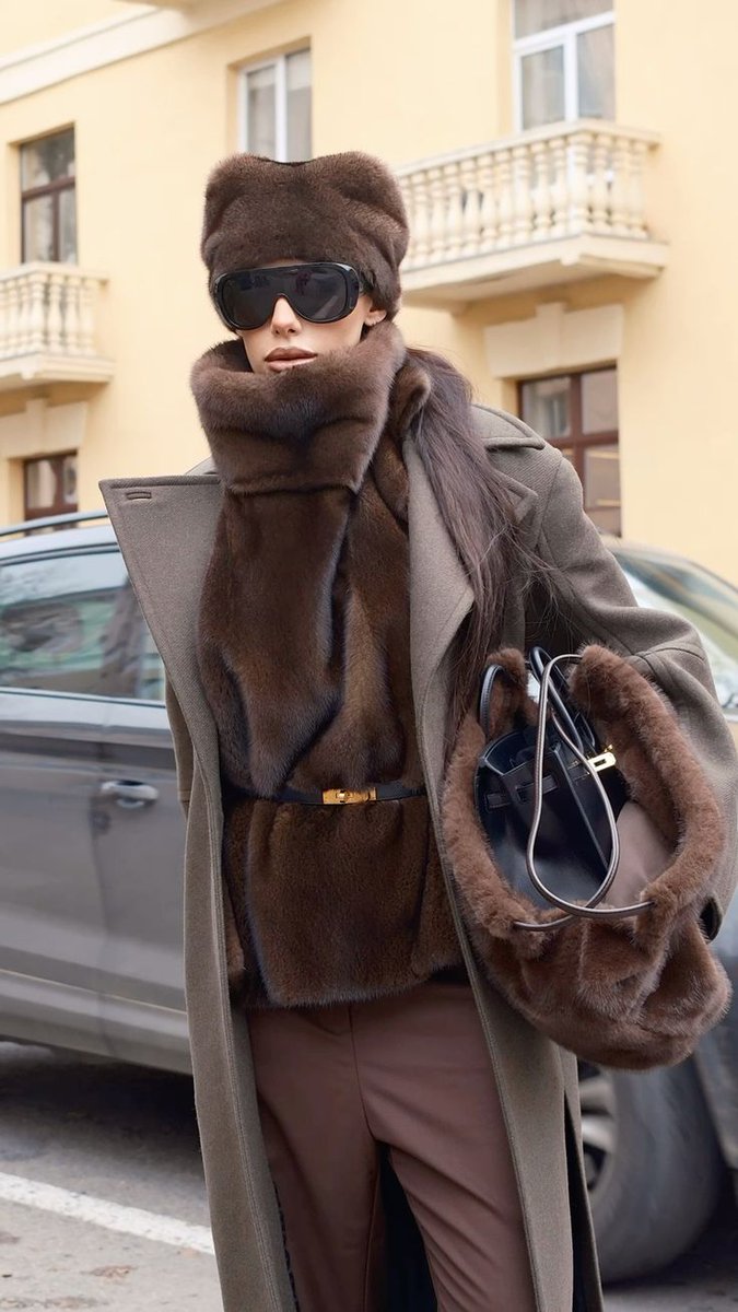 InfurMagazine's tweet photo. A little extra never hurt. Especially in mink.

#infur #infurmagazine #fur #furfashion #fallfashion #fallstyle #fashionweek #streetstylefashion #streetstyle #furstyle #stylegram #fashiongram #forher #mink #minkfur #minkjacket #minkcoat #furjacket #aw26 #fw26 #aw #fw #mobwife https://t.co/38nNx3WMm1