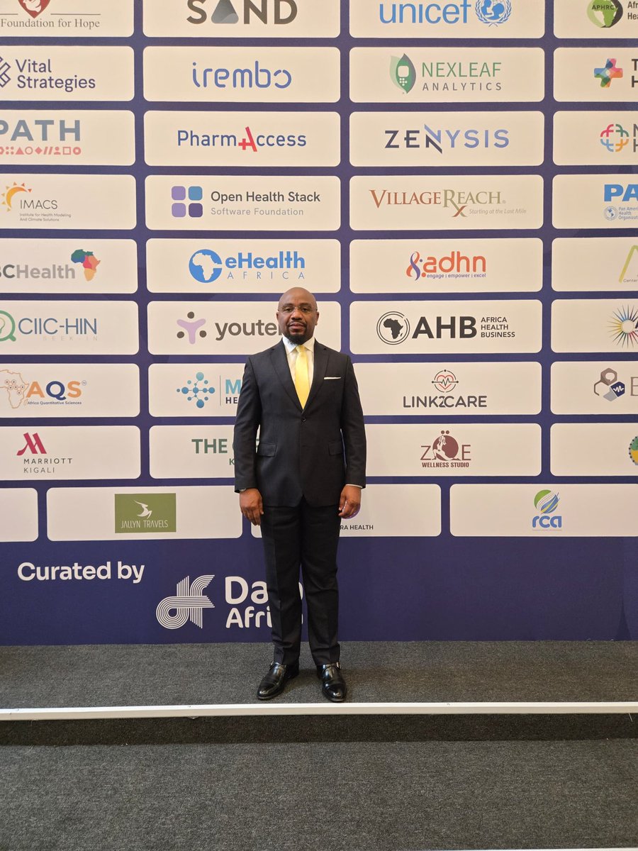 TSayiba's tweet photo. African Desk Limited a l’honneur de participer à la 5ᵉ édition de l’Africa HealthTech Summit, qui se tient du 30 septembre au 2 octobre 2026 à Kigali, au Rwanda, sous le thème inspirant : « Wellness for all » (Le bien-être pour tous).

Dans le cadre de cet événement continental majeur, nous serons particulièrement mobilisés sur un enjeu stratégique : les infrastructures et la logistique au service du secteur de la santé en Afrique.

Repenser nos chaînes d’approvisionnement, sécuriser nos réseaux technologiques et bâtir des infrastructures robustes sont des préalables indispensables pour garantir un accès universel aux soins de qualité. C'est avec beaucoup d'ambition que nous partagerons notre vision et nos expertises pour co-construire l'écosystème de santé de demain.

Le futur de la santé sur le continent se dessine aujourd'hui.

#CestEncorePossible #HealthTech #LogistiqueSanitaire #InfrastructuresCritiques #InnovationEnSante #Digitalisation #Afrique #AHTS2026 #WellnessForAll #AfricanDesk @_AfricanUnion @AfCFTA