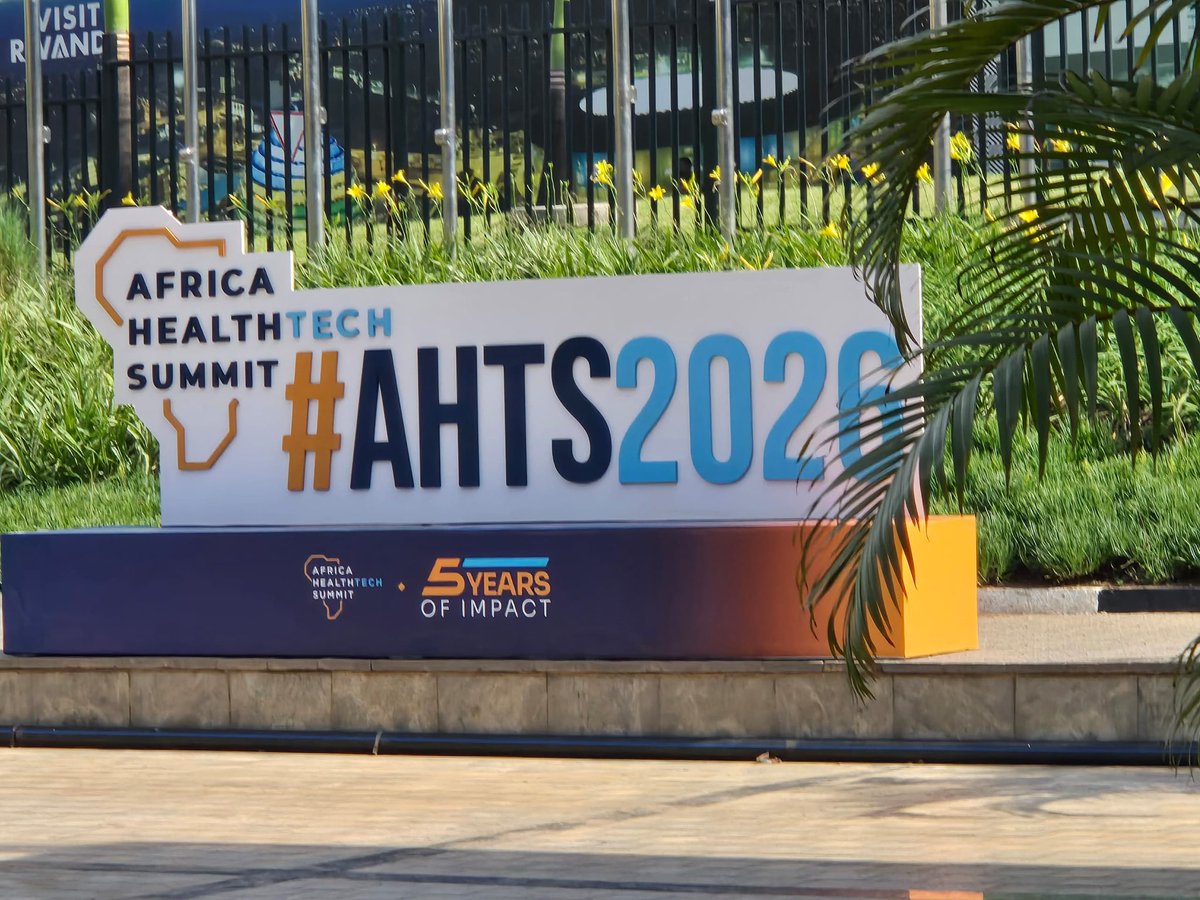 TSayiba's tweet photo. African Desk Limited a l’honneur de participer à la 5ᵉ édition de l’Africa HealthTech Summit, qui se tient du 30 septembre au 2 octobre 2026 à Kigali, au Rwanda, sous le thème inspirant : « Wellness for all » (Le bien-être pour tous).

Dans le cadre de cet événement continental majeur, nous serons particulièrement mobilisés sur un enjeu stratégique : les infrastructures et la logistique au service du secteur de la santé en Afrique.

Repenser nos chaînes d’approvisionnement, sécuriser nos réseaux technologiques et bâtir des infrastructures robustes sont des préalables indispensables pour garantir un accès universel aux soins de qualité. C'est avec beaucoup d'ambition que nous partagerons notre vision et nos expertises pour co-construire l'écosystème de santé de demain.

Le futur de la santé sur le continent se dessine aujourd'hui.

#CestEncorePossible #HealthTech #LogistiqueSanitaire #InfrastructuresCritiques #InnovationEnSante #Digitalisation #Afrique #AHTS2026 #WellnessForAll #AfricanDesk @_AfricanUnion @AfCFTA