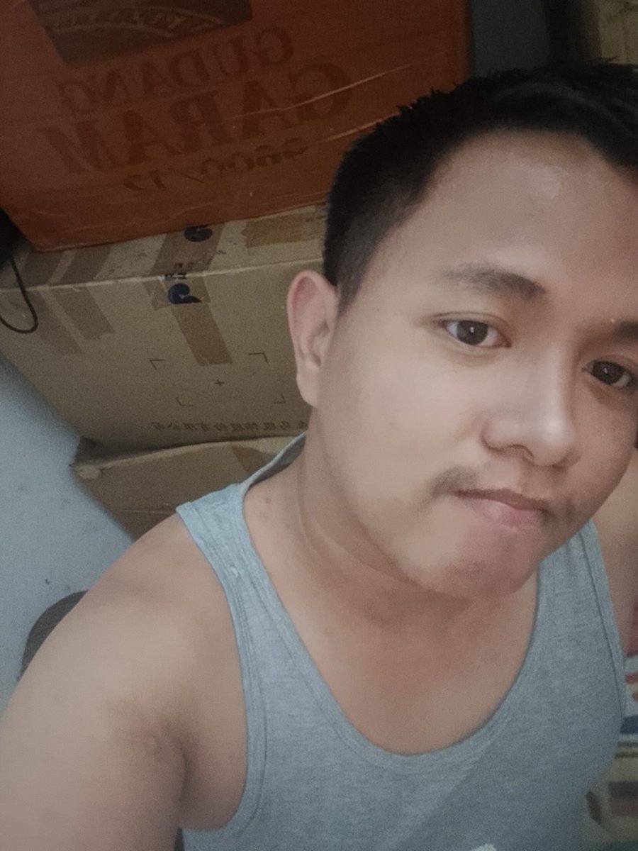 Vchub289's tweet photo. Pengen ada yg nemenin bobo nya. 
Vc kaga masalah ko bobo nya
#chub 
#chasers https://t.co/1widvb10Pe