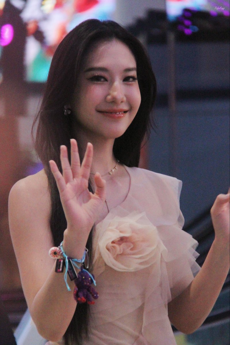 p_aapy's tweet photo. คนสวยมาแย้วว ยิ้มหวานมากใจละลาย💖

#ForgottenIslandXJorinTaaom
#Jorin4EVE https://t.co/WnnDBpwHkm