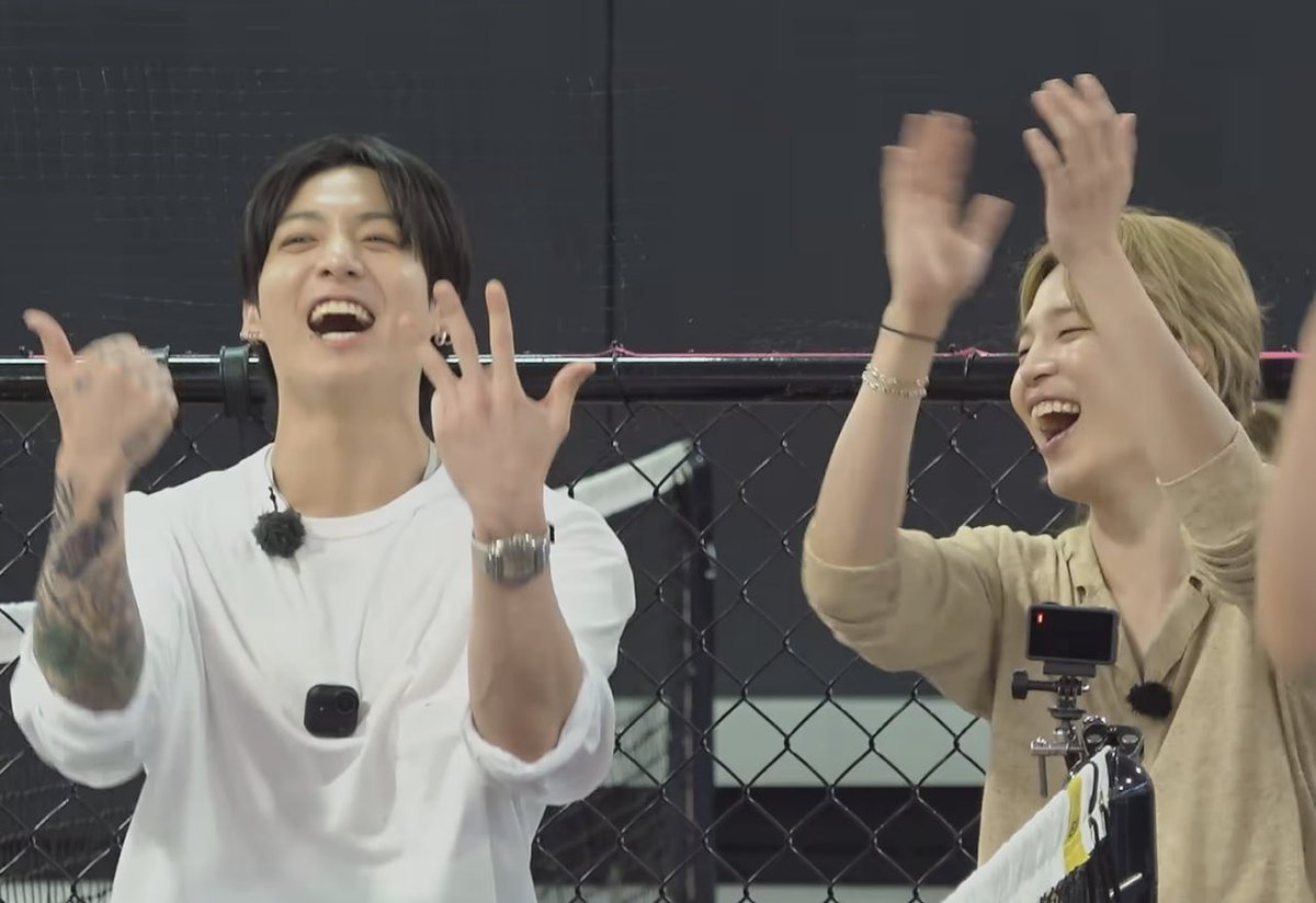 love_koomi's tweet photo. OMG OMGGG MY JIKOOK ARE ON THE SAME TEAM AGAIN 😭😭😭 https://t.co/3ut6jxWb27