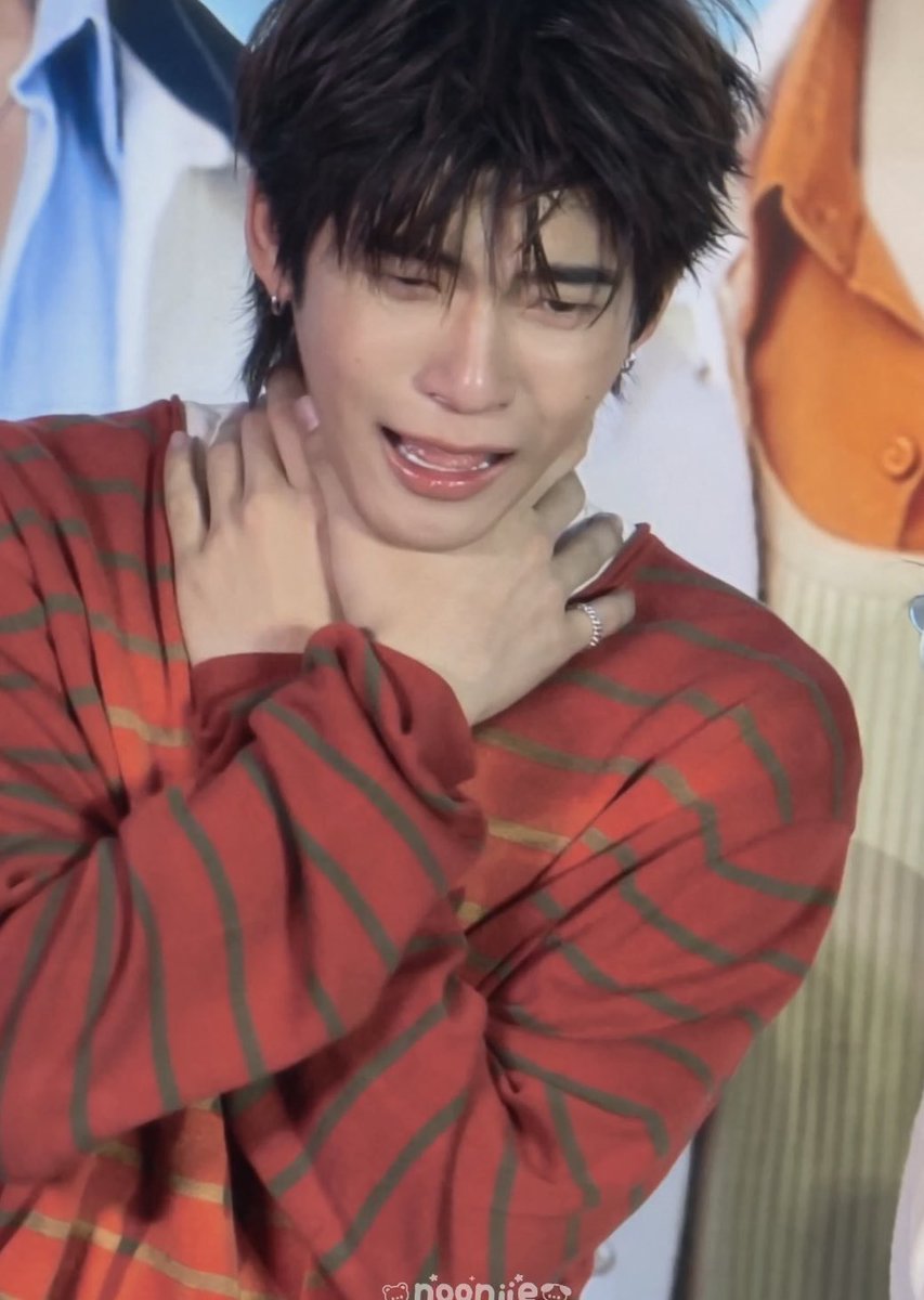 lover2tee's tweet photo. new tee meme unlocked https://t.co/AJvYtetW0D
