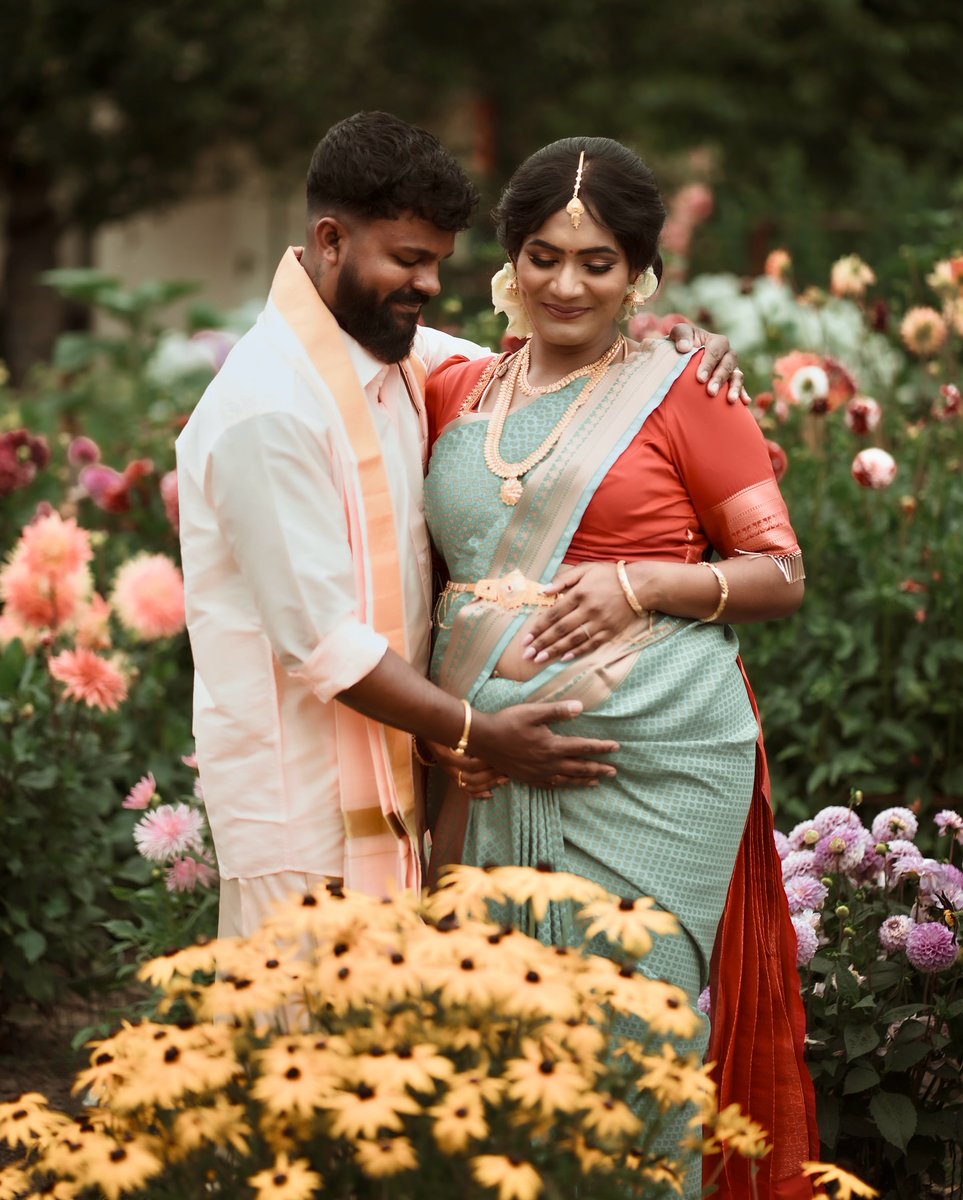 LoreleiRedig's tweet photo. SHAKENA’S VALAKAPPU

Makeup by @raxshana__makeupartist 
Photography by @ramgprods https://t.co/a4qJbsZhaY