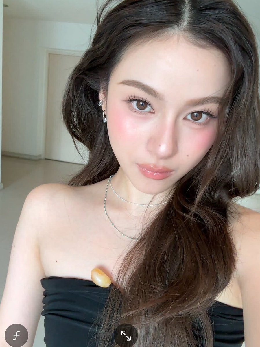 LukMeeTitFon's tweet photo. ถ้าวันนี้ไม่เห็นค่า           กลับมาวันหน้าก็ได้นะ https://t.co/0mQO42fS5q