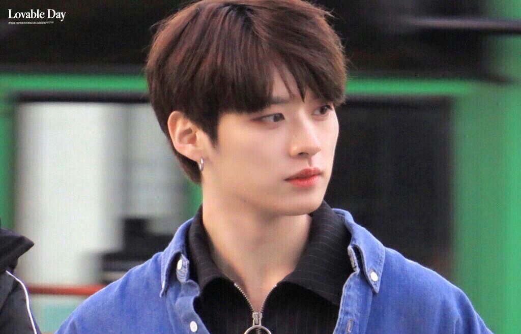 Nelly4vu's tweet photo. 얼굴 한번 볼까 외모 체크 리노… ♡ https://t.co/huGbzZHOTE