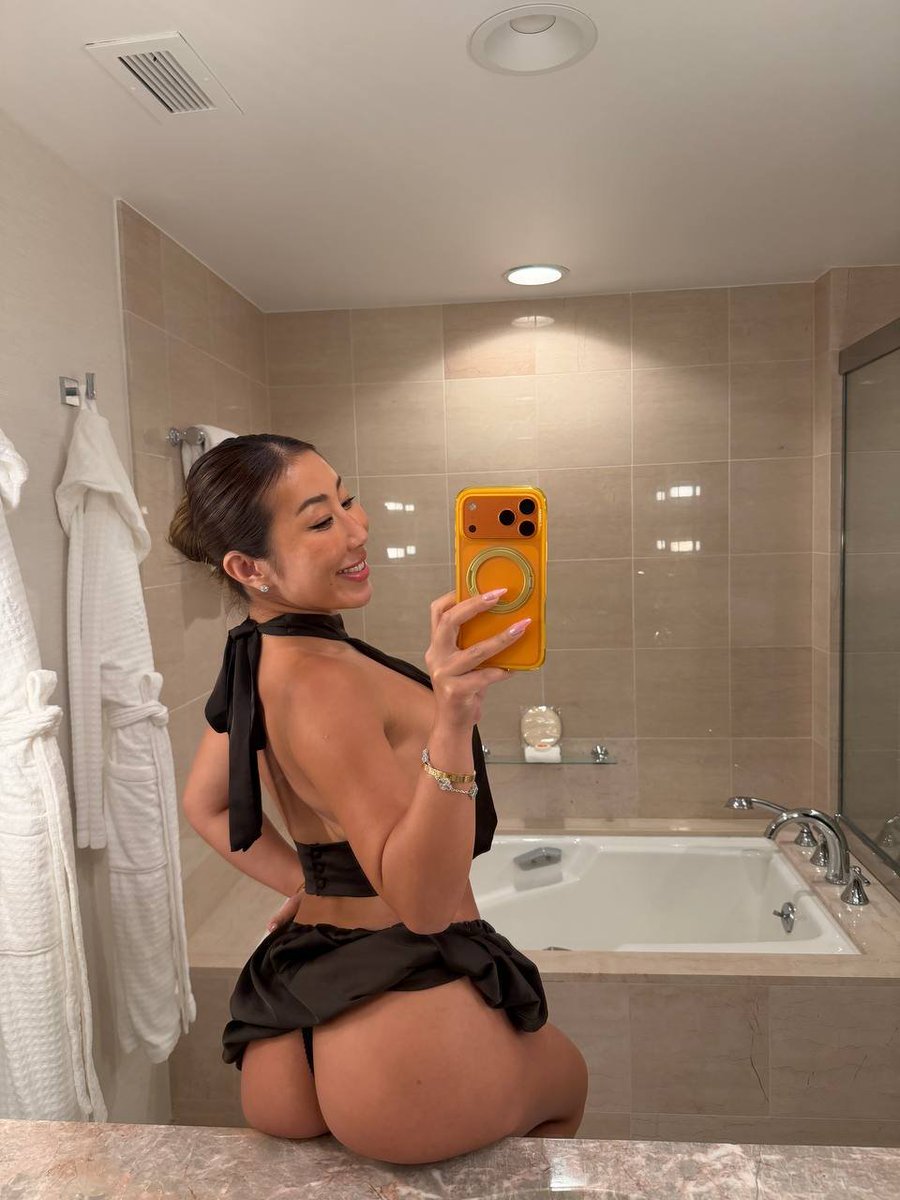Williams_Akiraa's tweet photo. Asian girls do it best🍒
#freaks #freakymeets #naughty #fun https://t.co/hUsOzZtAjl