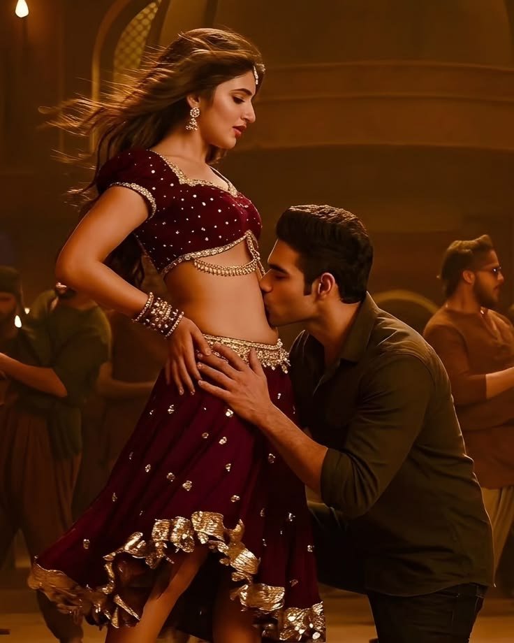 Keerthy_Sissy_'s tweet photo. Me-dei pothum enthiri da..

He-iru d,inum knjm neram...

Me-dei nan thaan unaku sappivida vanthan...aana vanthathula irunthu ne thaan enaku sapputu iruka...3 times leak paniten,apovum ne vidra maari therila...

He-unnodathu rubber maathiri iruku d,mennukitte irukanum pola iruku.. https://t.co/CMsWXpy2VJ
