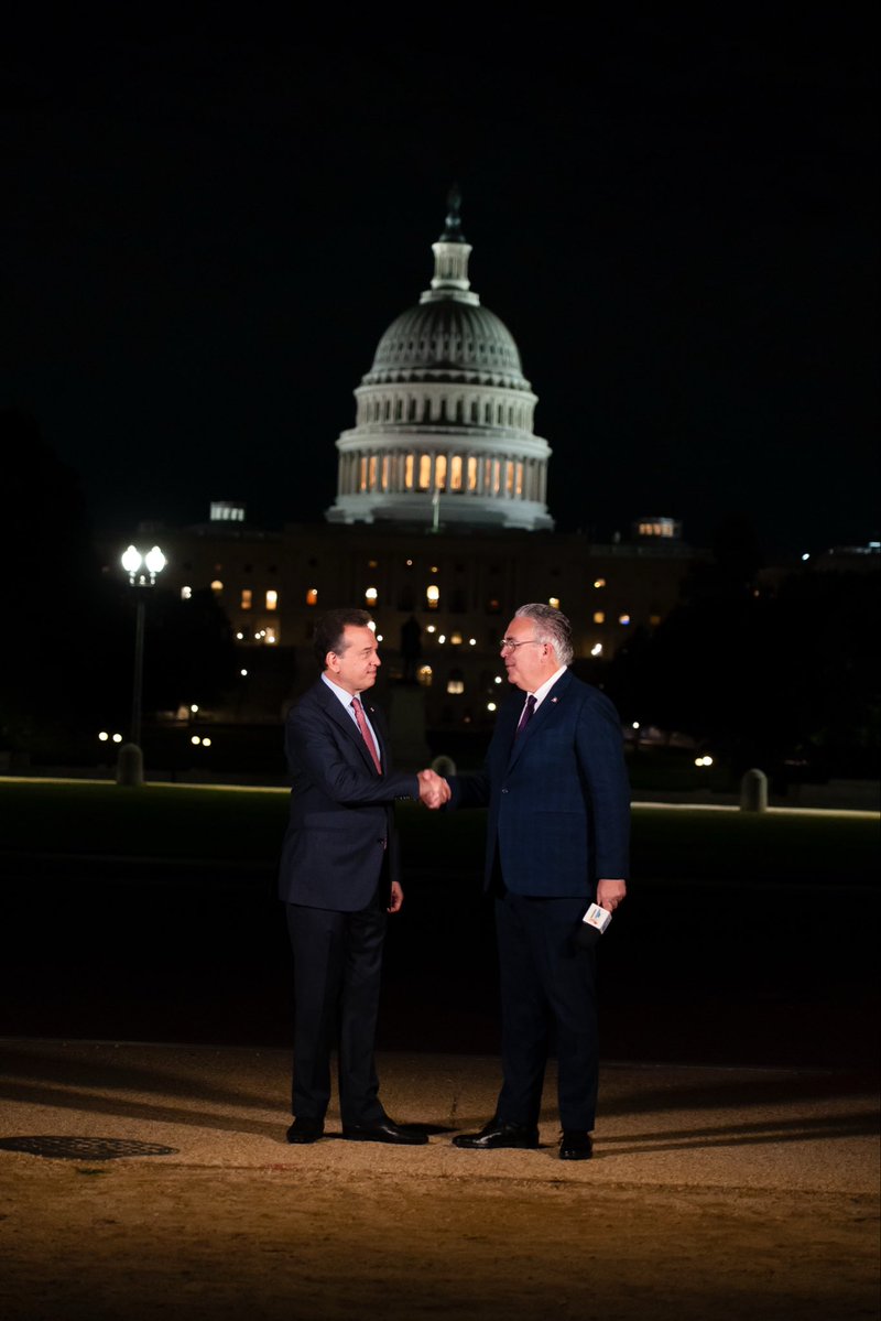 itobisono's tweet photo. Desde Washington conversé con @rcavada sobre nuestra agenda durante la Semana Dominicana 2026 y el propósito de esta visita: seguir fortaleciendo los lazos entre República Dominicana y Estados Unidos, promoviendo nuevas oportunidades de inversión, comercio y cooperación entre ambos países.