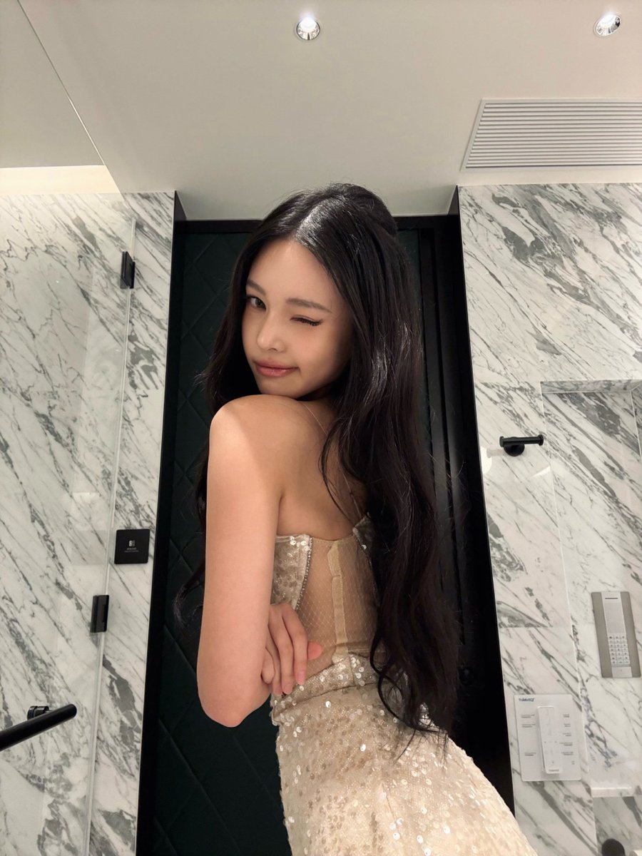 cdenyu's tweet photo. https://t.co/66CG6CCXr3