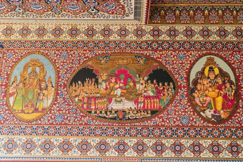 Fort_Rajwada_'s tweet photo. Where stone tells one story, colour tells another.

Discover the lobby of Fort Rajwada: intricate carvings, painted narratives, and ornate details that bring Jaisalmer’s artistry to life.

📞 +91 97722 09004
🌐 https://t.co/l171e2ltQP

#FortRajwada #Jaisalmer #HeritageLuxury https://t.co/lTTukGvXT2