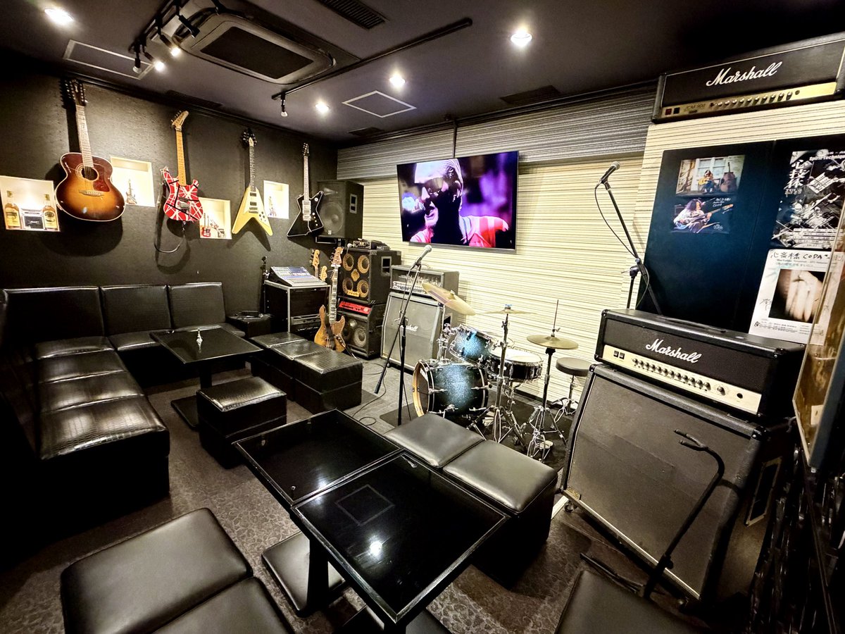 zoso_1965's tweet photo. We’re Open!
9月30日(水)
MusicBarCODAオープンしました。
9月最終日!
0時過ぎたら10月1日やから10周年当日やで〜!
祝いに来てな♫
#coda #musicbar #rockbar #ledzeppelin #blues #hardrock #heavymetal #東心斎橋 #周防町 #長堀橋 #ミナミ #心斎橋バー #心斎橋ロックバー https://t.co/vpKmDNMnkF