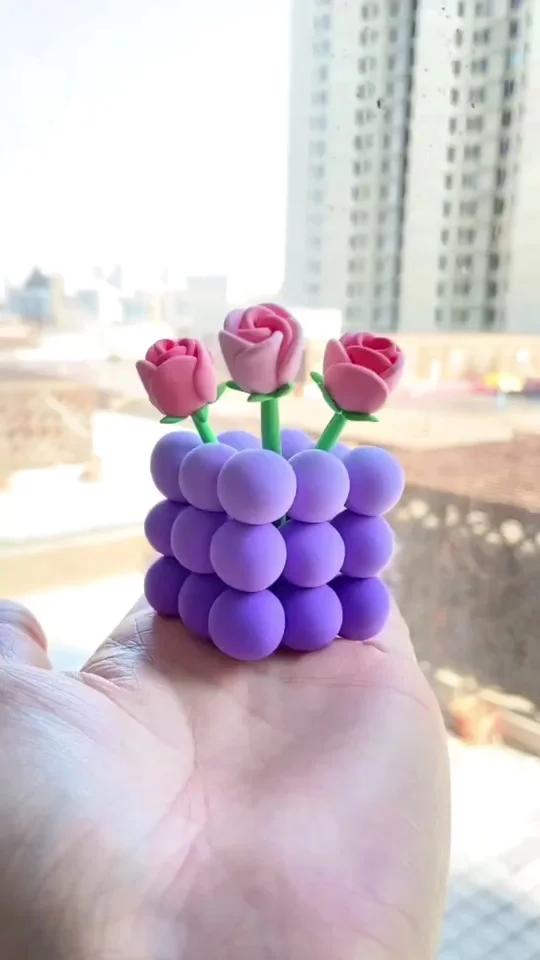 LianeW6cf's tweet photo. Manualidad DIY fácil y rápida! Crea un llavero de maceta miniatura con arcilla polimérica, ideal para personalizar tus llaves sin gastar mucho tiempo.， https://t.co/JZ0TOnWf1E