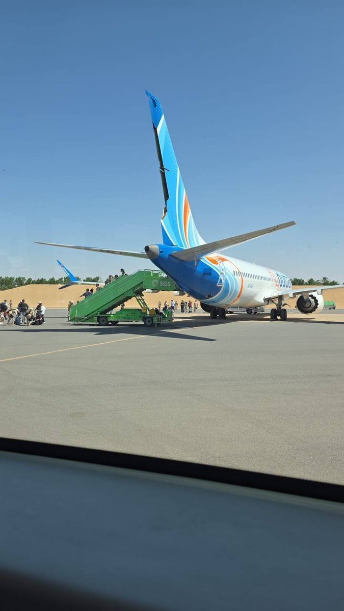 Teza_inc's tweet photo. Israeli media now report the co-pilot was Omani and the captain Emirati, while authorities are examining a possible terror motive. Both pilots were hospitalized in Saudi Arabia, and reports say an additional pilot crew traveling as passengers helped regain control and stabilize the aircraft after the cockpit attack.

https://t.co/qQm00b3tfm