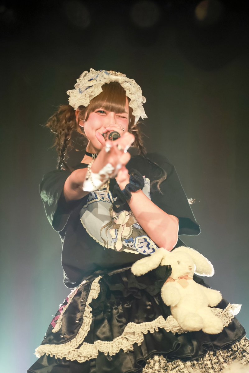 study_pit_ema's tweet photo. くだらない世界の中で君を見つけたよᐡ ɞ̴̶̷ ̫ ᴗ̤ ᐡ💙 https://t.co/lLTT5AAzQ1