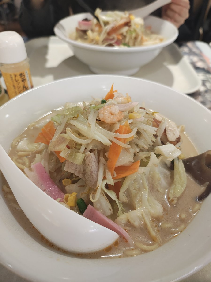 Melt_rr's tweet photo. 今日は嫁ちゃんのお迎えに行ったついでにちゃんぽん食べた！
うめ〜 https://t.co/Ol2qDEilzZ