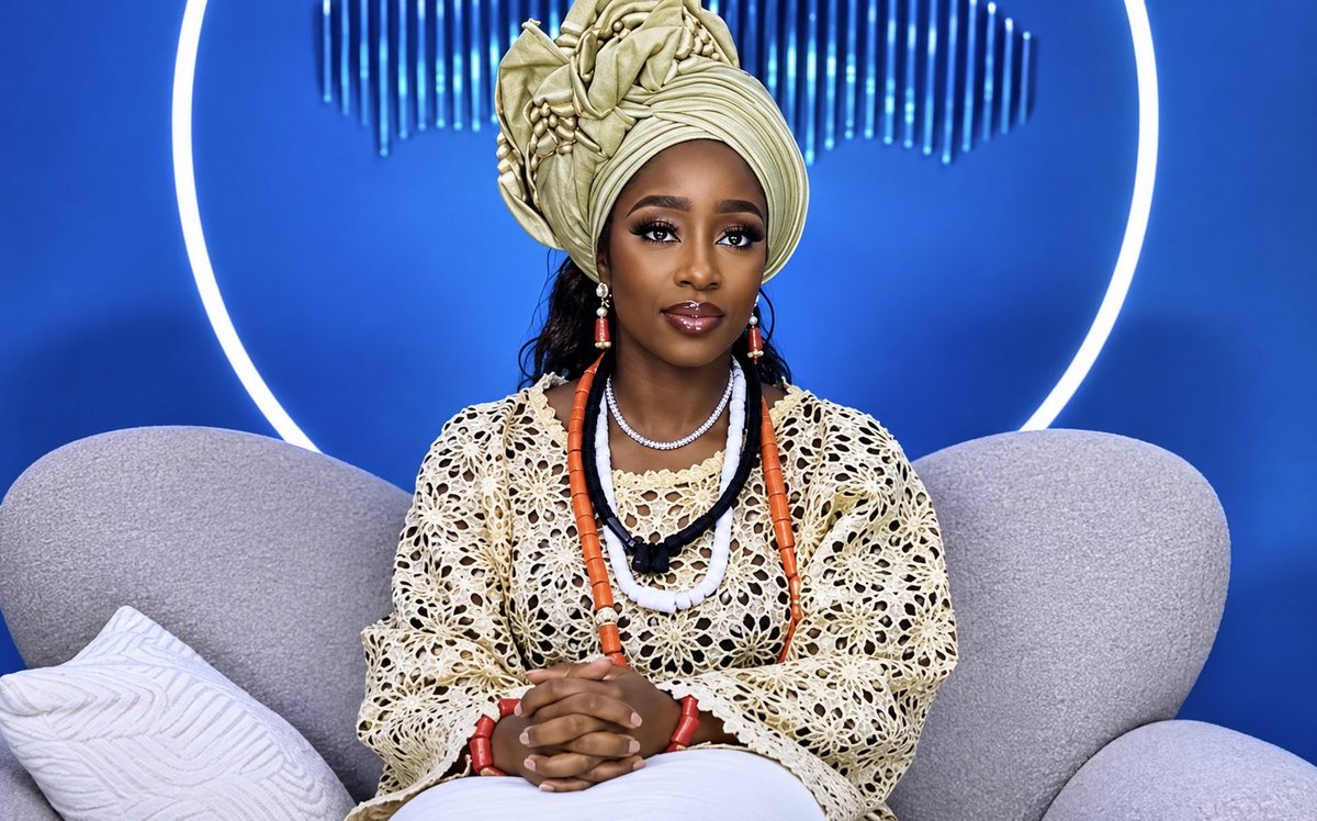 theonesiime's tweet photo. The Queen, everybody. Look at her! Regal, elegant and absolutely stunning. 

#VoteSheba
#BBNaija https://t.co/34uz5H1C1l