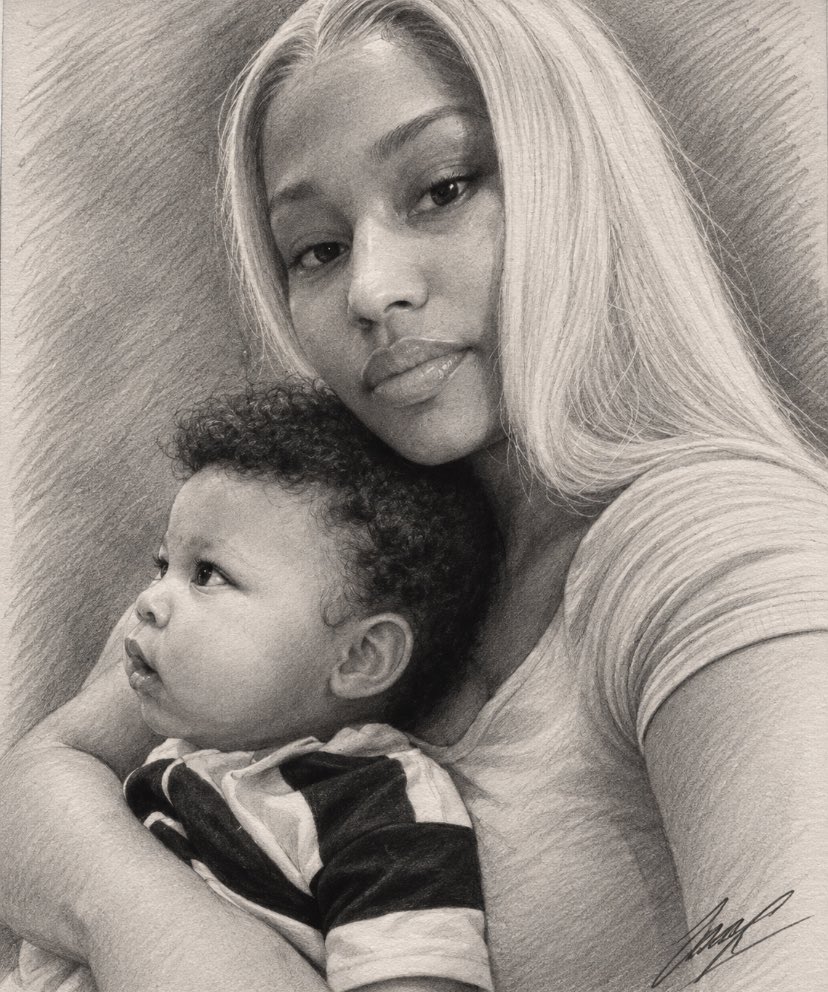 FeelTheBass86's tweet photo. Let me just say, shoutout to the bundle of joy Nicki Minaj brought into this world the little boy who makes her so happy and means absolutely everything to her

For so long, we were her babies, and now she gets to wake up every day, experience life, make memories, and celebrate with a baby of her own. We know how much she always wanted to become a mother, and now he’s here to bring her a lifetime of happiness

Happy Birthday Papa Bear! The Barbz love you so much