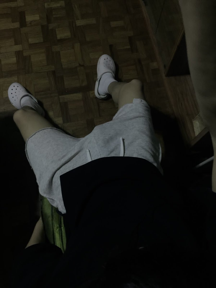 asiatique30002's tweet photo. Hiiii anyone wanna make Fri ញ៉ុំនៅឈូកវ៉ា កប់ស្រូវ https://t.co/se5c5l3MRv