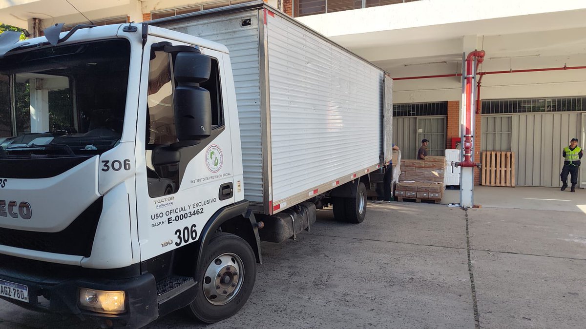 IPSParaguay's tweet photo. 🚚 IPS ya cuenta con cuatro móviles operativos para fortalecer la distribución de medicamentos e insumos a nivel nacional.
🔗 Leer más: https://t.co/Y2NNP8pPEI https://t.co/AZY21Bp7hO