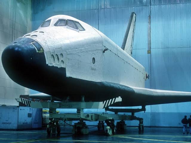 TheCanadianSpac's tweet photo. @elonmusk I think you have a first since 1986.  When The Soviet Union Buran Buran Shuttle did 1 full Orbit.  Too keep track. https://t.co/c6H8s3wsN6