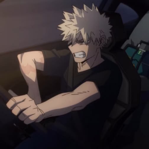 acervogojoo's tweet photo. ngm entende o TANTO q eu esperei pra ver o bakugo nessa cena do carro https://t.co/hTWO1z6L30
