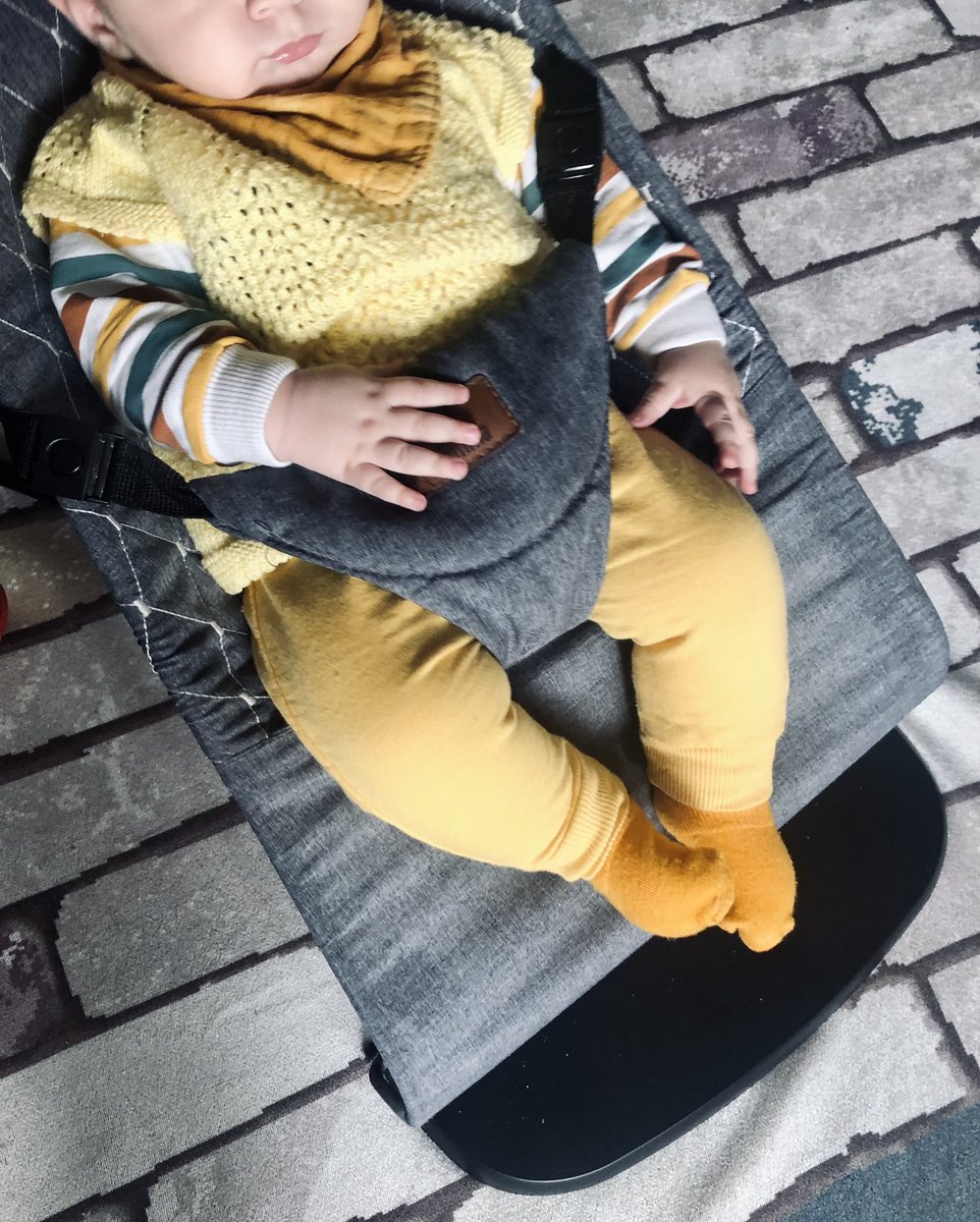 savamiy's tweet photo. outfit check https://t.co/ZHRkOo8bY5