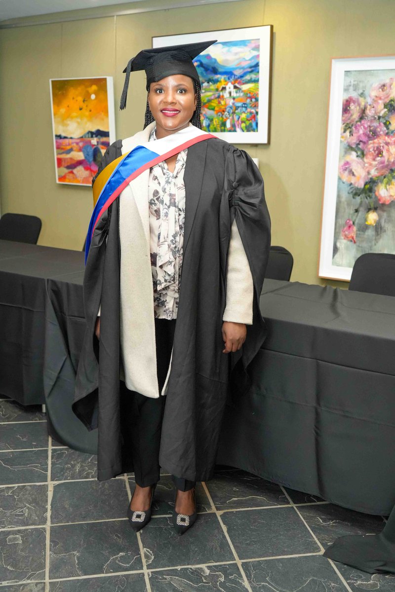 REGENT_BSchool's tweet photo. She understood the grad fit assignment. 🎓💅

#TeachingDifferently #RBSGrad2026 #GradFit #RegentBusinessSchool https://t.co/6lbJ0bODez
