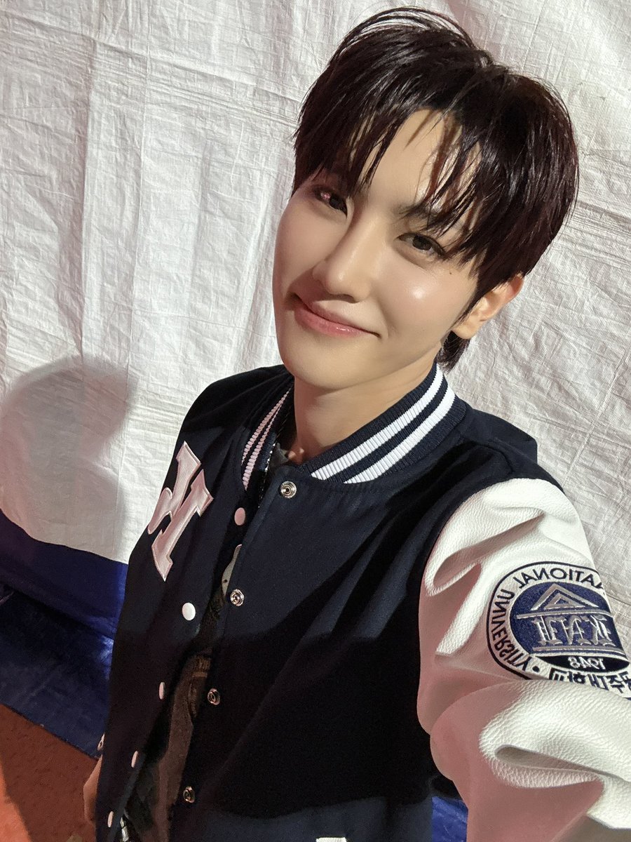 TNX_twt's tweet photo. 국립공주대학교 사랑합니다 💕

#TNX #티엔엑스
#최태훈 #TAEHUN https://t.co/S9ahKLe4KV