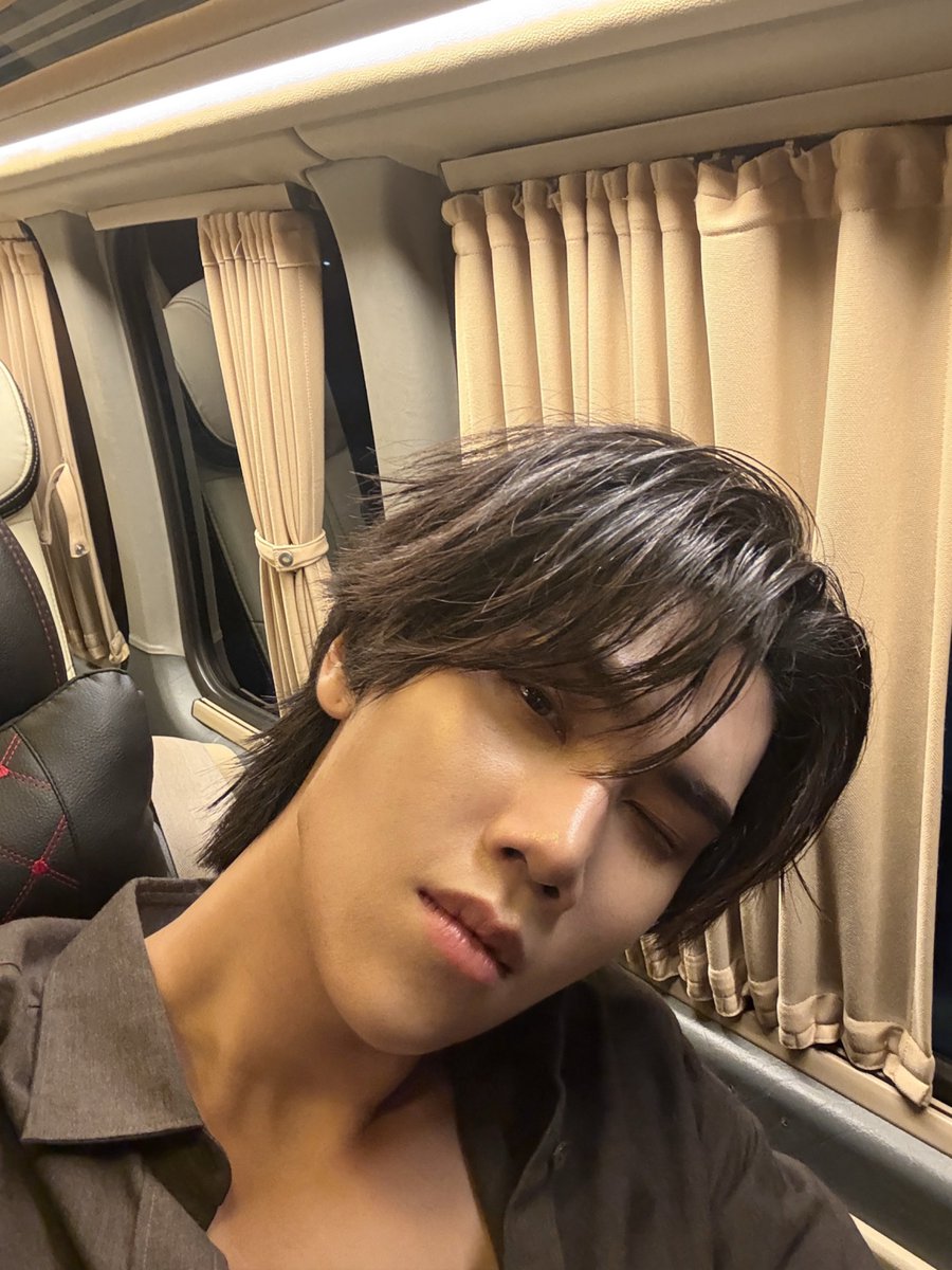 dunknatachai's tweet photo. พรุ่งนี้วันเกิดดังแล้วววว 🐻‍❄️🎂👀

DUNK WITH JERHIGH

#JerHighLOOOVEXDunk 
#dunknatachai 
#JerHigh #WholeBodyLove https://t.co/leXpe0tTwW