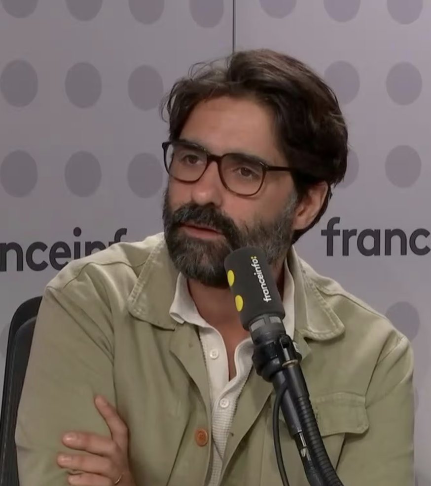 ShadesFrance's tweet photo. 🚨 Fabrice Arfi (Mediapart) annonce que de NOUVELLES RÉVÉLATIONS sur Jordan Bardella arriveront en temps voulu.

🗣️ "Il y aura une démonstration de ce que nous avons écrit. (…) La suite des révélations arrive." https://t.co/1fHN8JK6iK