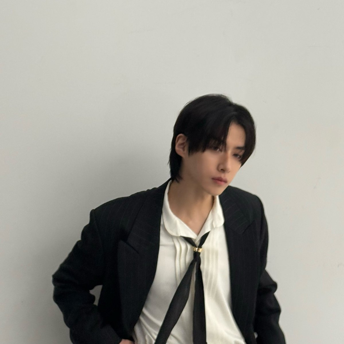 oldmoon_us's tweet photo. 260930 #시온 인🌟

The star🖤

#원어스 #손동주 #XION https://t.co/othiPmqyig