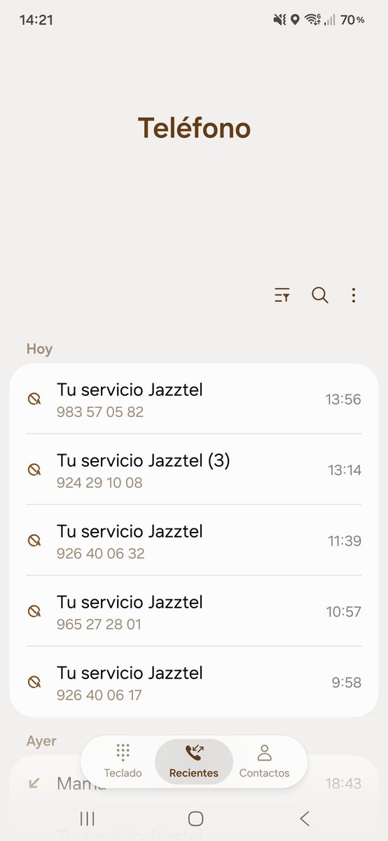 mandisempere's tweet photo. Ninguna solución... mucho mensaje de ayuda pero siguen igual, ahora si que si me voy a ir de @jazztel_es, no me habéis ayudado en nada por que siguen las llamadas vuestras, esto ya es demasiado para tener que pagar por una línea, pago para que me acosen a llamadas, pues ya no más https://t.co/1Nfj4ngf5M