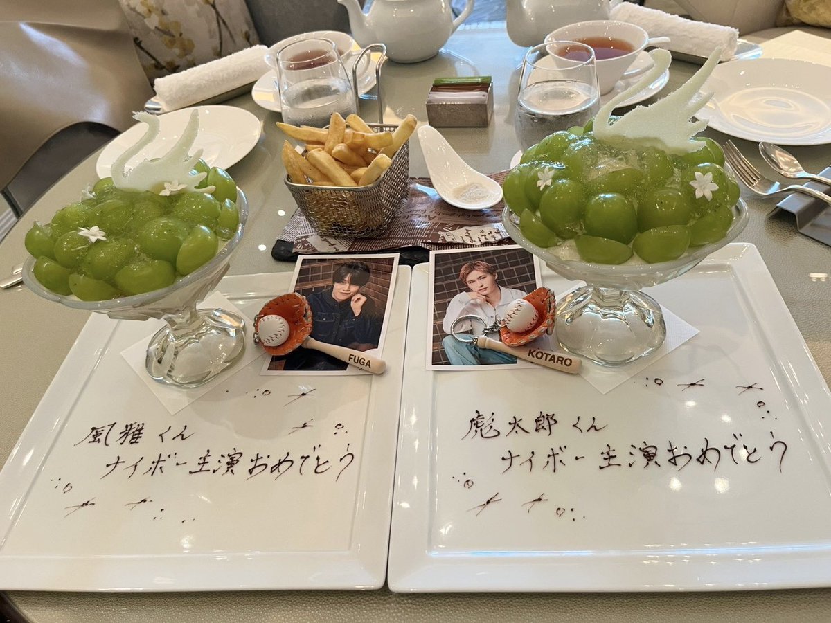 hana_wakuwaku11's tweet photo. ナイボー！初日お疲れさまでした⭐️⚾️

久しぶりに動く風雅ちゃんに会えて幸せでした😭💜約1ヶ月の東京公演がんばってね！次は土曜日に行きます〜❕

 #ナイボー
@serori_KT https://t.co/X51SmoO87N