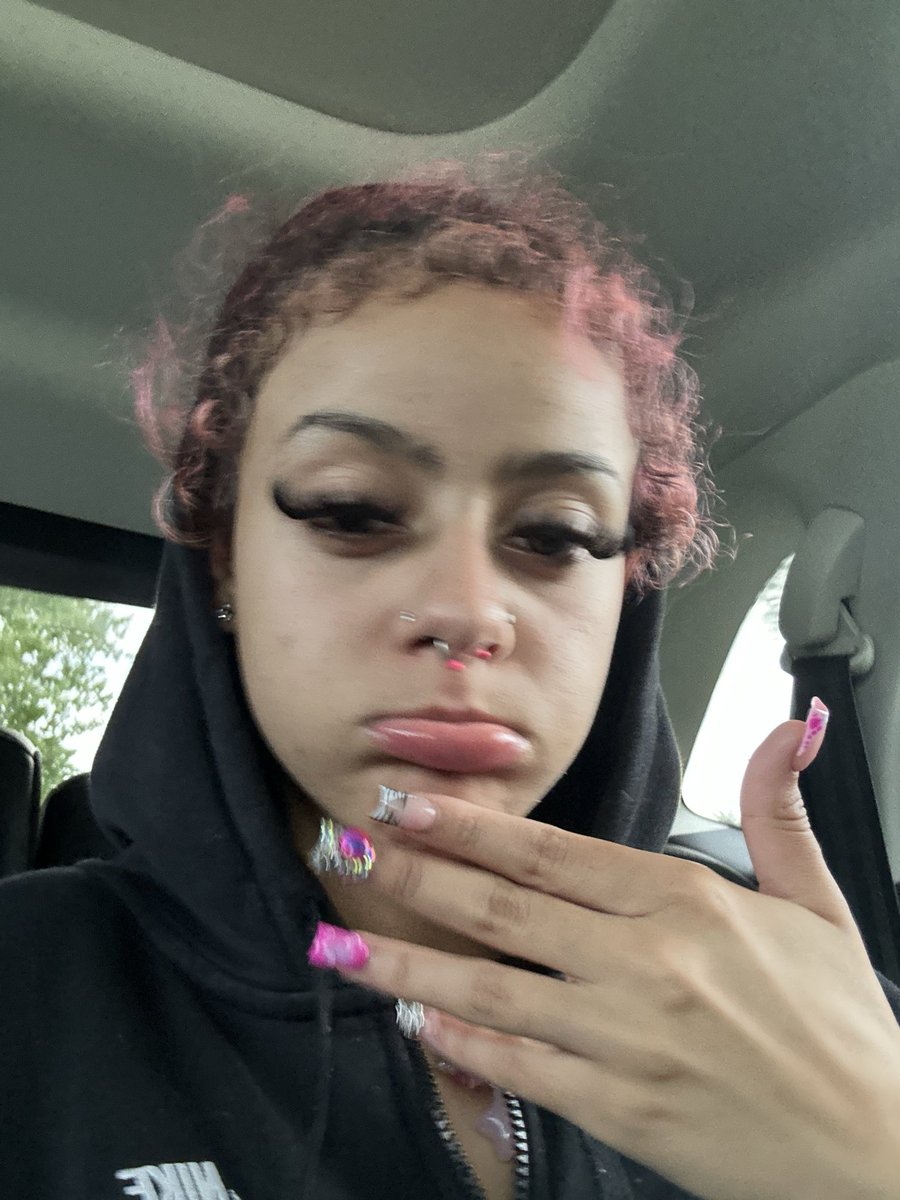babysoslimee's tweet photo. https://t.co/XD3xvf34K6