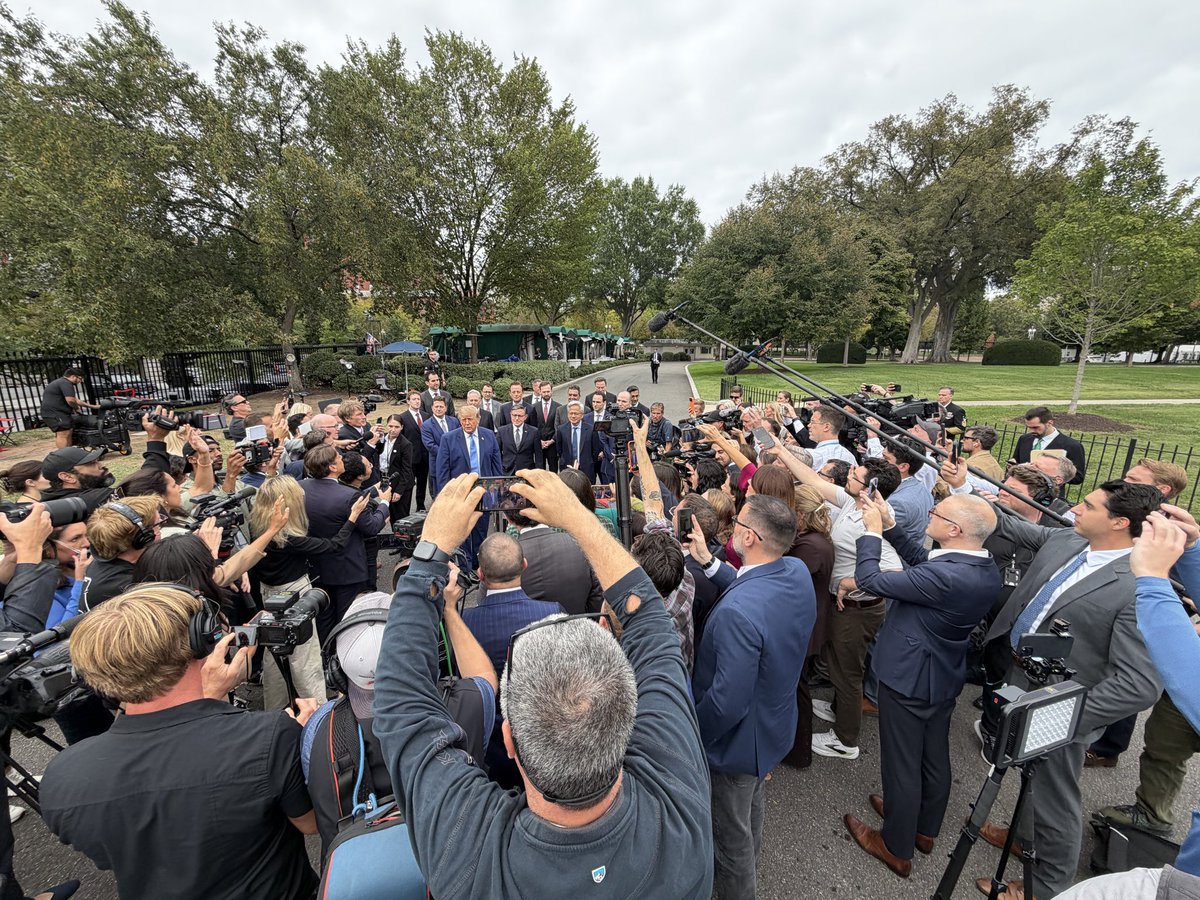 SusieWiles47's tweet photo. Yesterday was a historic day at the White House.

President Trump, as only he can, brought together the world’s leading technology and Super Intelligence innovators for consequential conversations about the future of this transformational technology — and America’s role in leading it.

Those meetings were followed by major announcements to advance American innovation, strengthen responsible development, and ensure the United States remains the global leader in Super Intelligence.