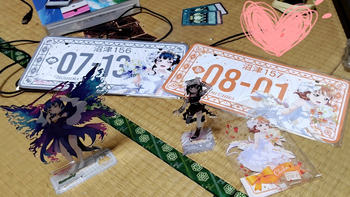 stella_082026's tweet photo. 推し達のBIRTHDAYセットとついでに頼んだ物が届きました🥹💖らびゅ https://t.co/BQoNjcvEaZ
