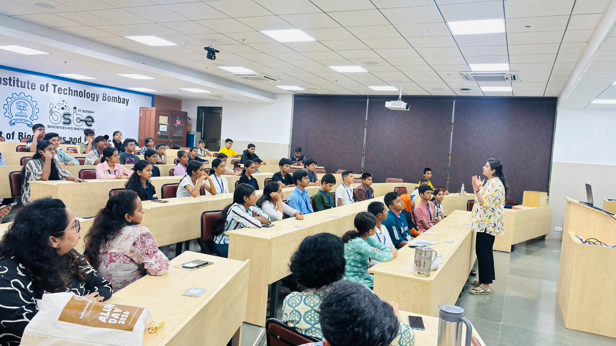 BsbeIitb's tweet photo. @patankar_lab @nsreelaja @iitbombay @tparth97 Through outreach initiatives like this, we hope to spark curiosity, nurture scientific thinking, and inspire future researchers!
#BMCSchools #ZebrafishResearch #PlantBiology #HealthcareRobotics #BioSignalling
@iitbombay @mybmcedu @patankarlab @nsreelaja (3/3) https://t.co/scCFPSYlC1