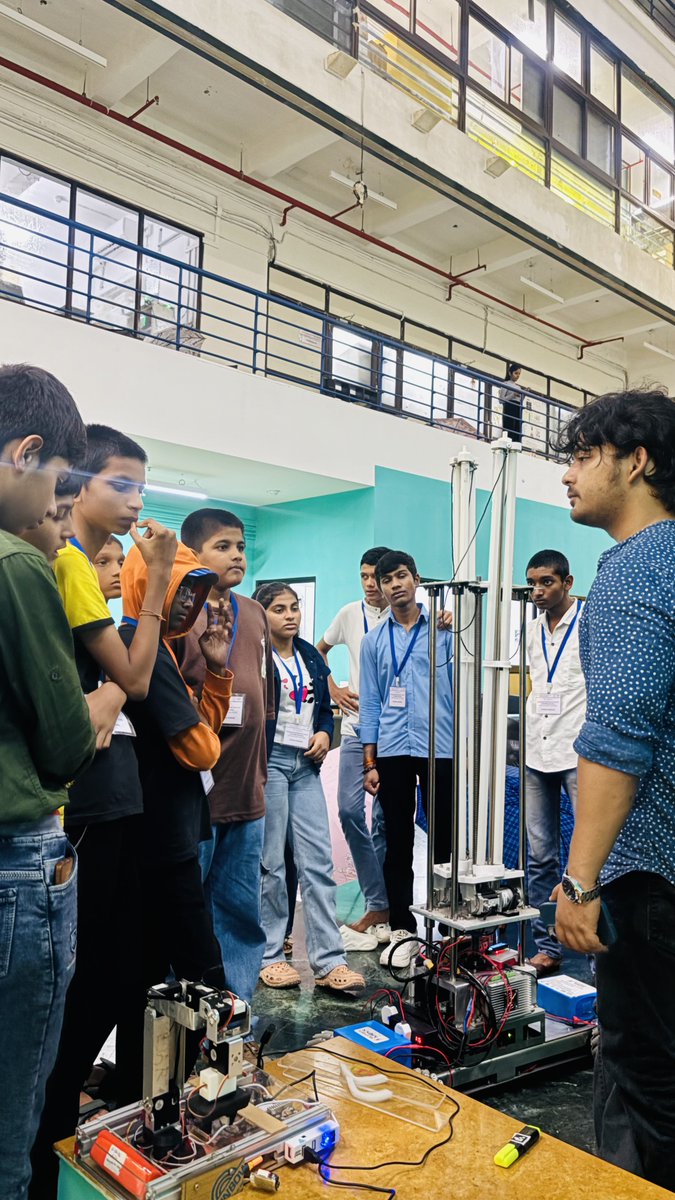 BsbeIitb's tweet photo. @patankar_lab @nsreelaja @iitbombay @tparth97 Through outreach initiatives like this, we hope to spark curiosity, nurture scientific thinking, and inspire future researchers!
#BMCSchools #ZebrafishResearch #PlantBiology #HealthcareRobotics #BioSignalling
@iitbombay @mybmcedu @patankarlab @nsreelaja (3/3) https://t.co/scCFPSYlC1