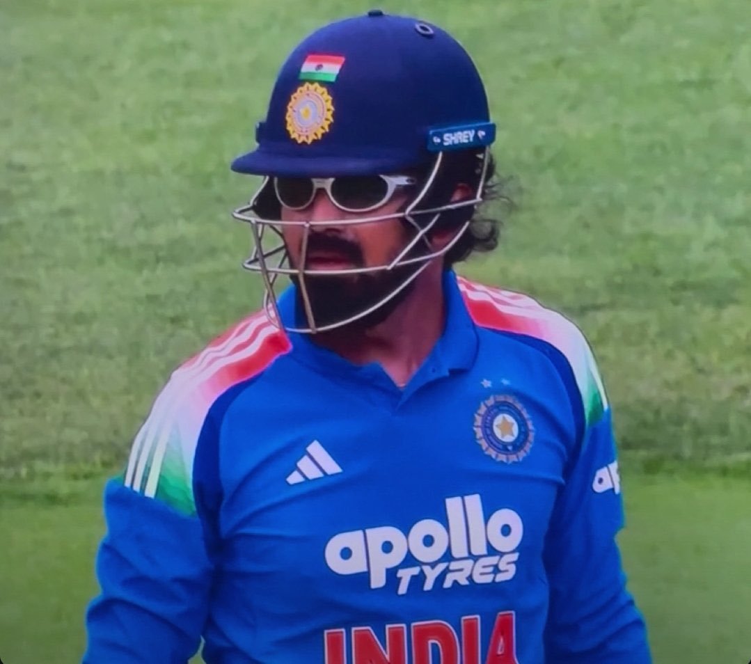 internetumpire's tweet photo. Rutu when they start planning to approach this game like two T20 games chasing 200 runs https://t.co/78DS4PtJIc