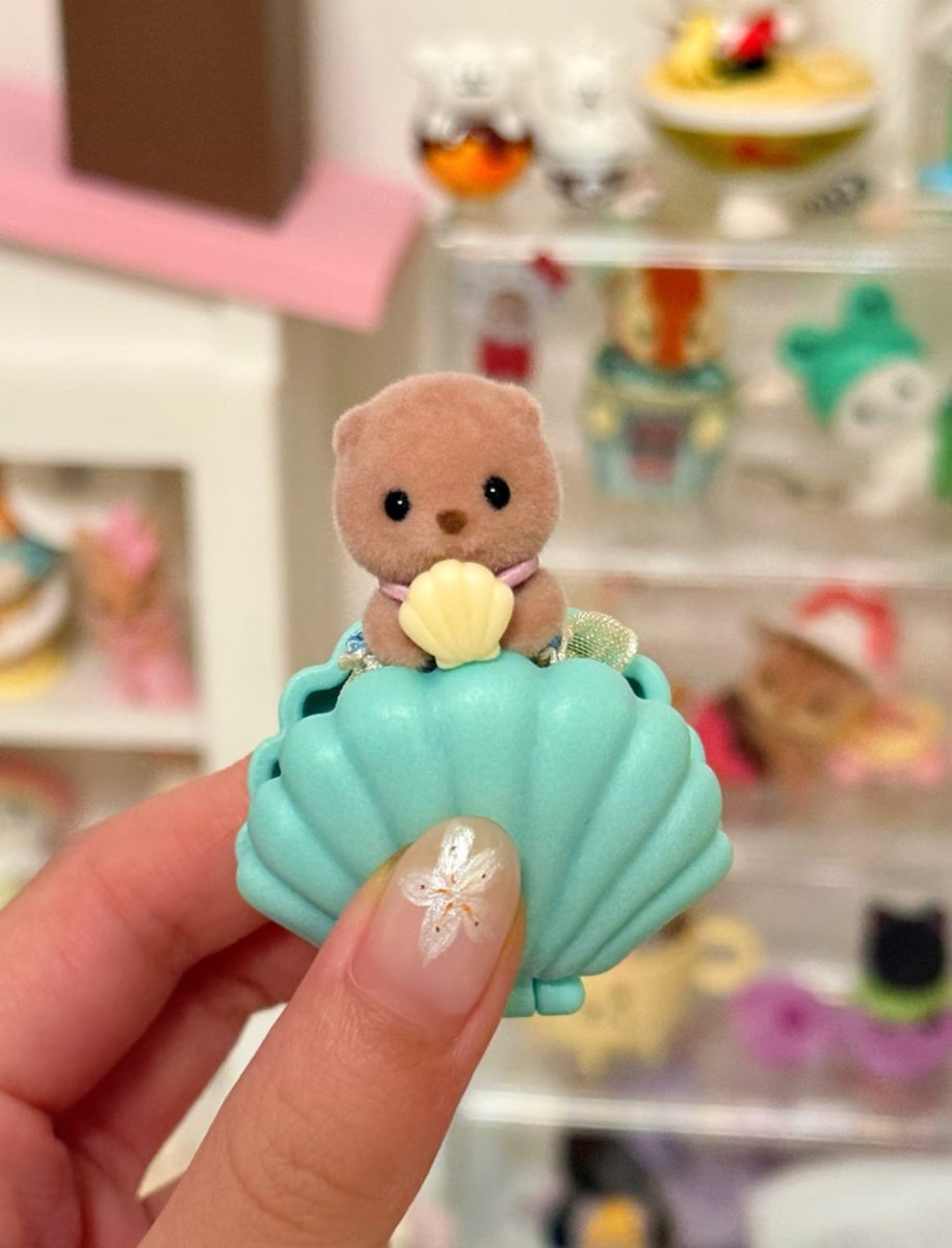 mopusans's tweet photo. SYLVANIAN MERMAID LUCUNYA KEBANGETAN 🧜🏻‍♀️😭 https://t.co/dqQ3nedp9U