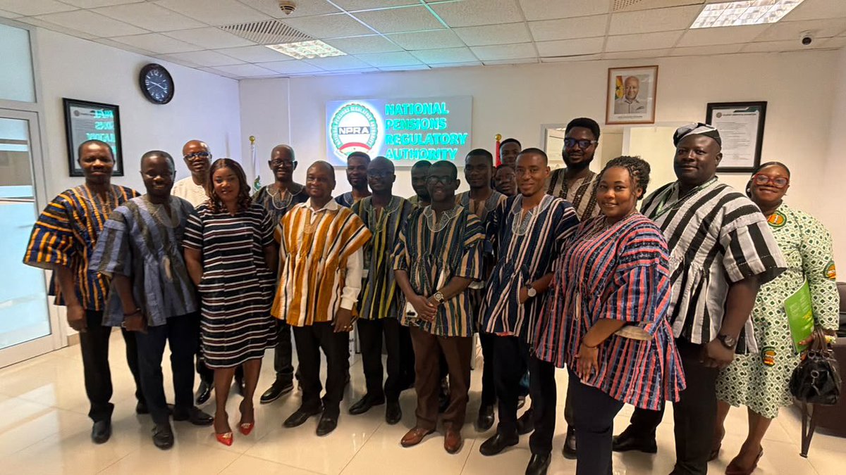 NPRAGhana's tweet photo. The only mid-week motivation you need!
Woven with pride and worn with confidence.
#FuguWednesday #OfficeStyle #GhanaStandUp https://t.co/g2X4Ticv8p